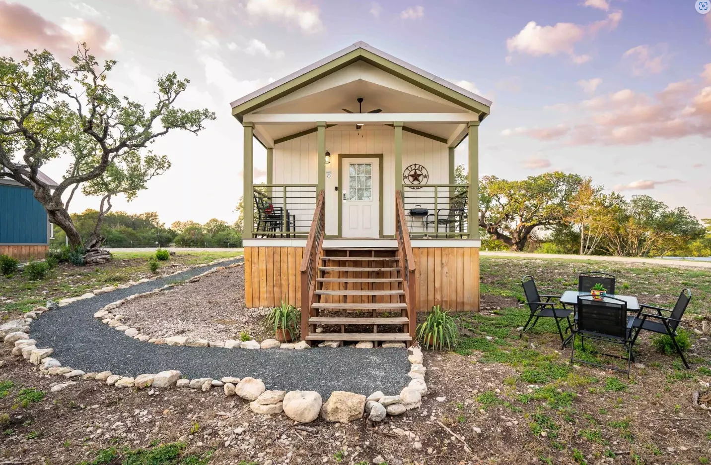 tiny home rental texas