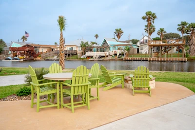 Executive Montego Cove - 16