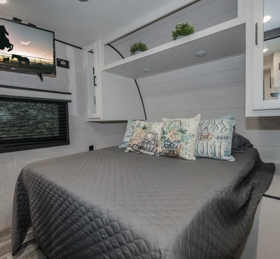 RV Rental RW 019
