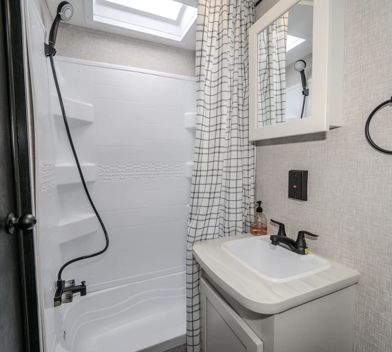 RV Rental RW 019
