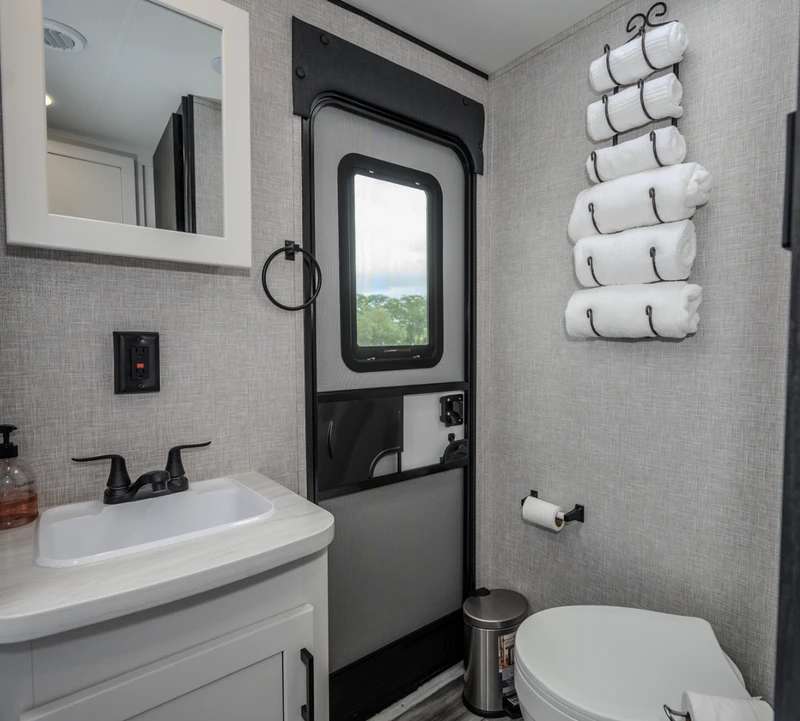 RV Rental RW 019