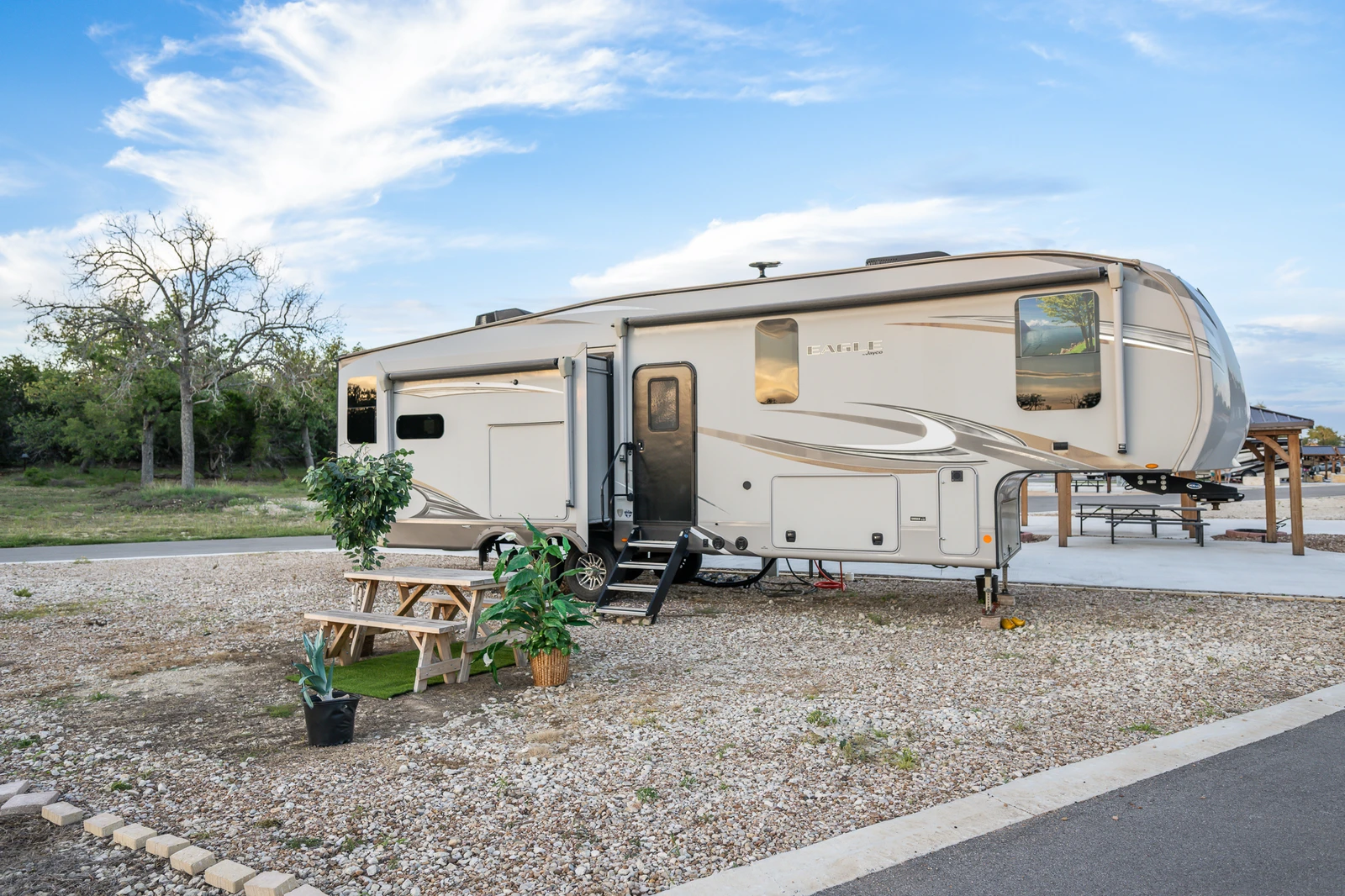 RV Rental RW 064
