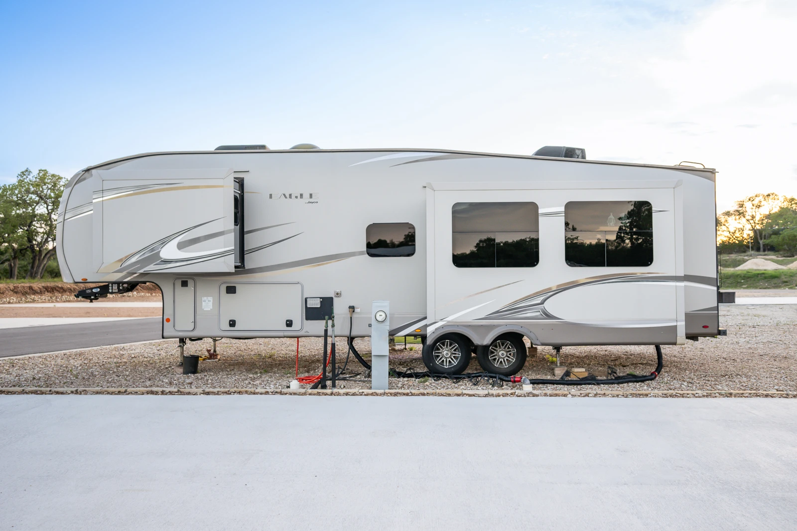 RV Rental RW 064