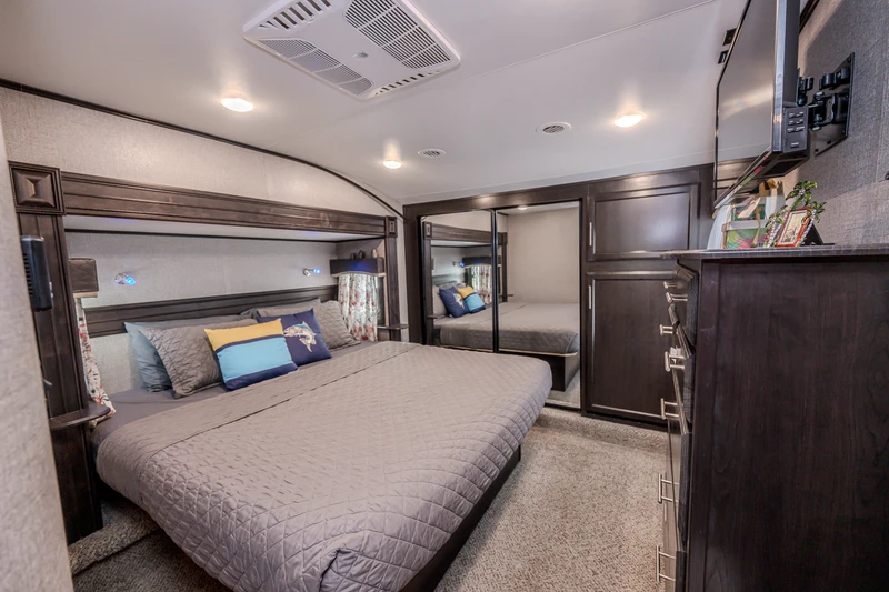 RV Rental RW 064