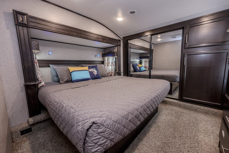 RV Rental RW 064