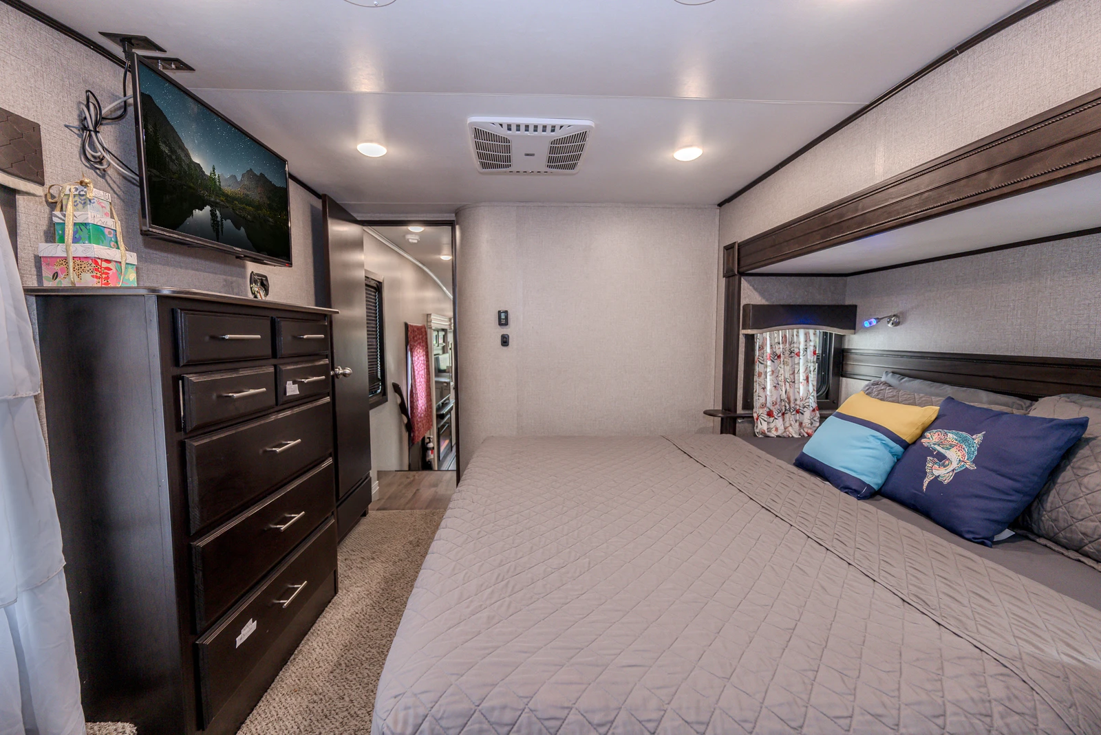 RV Rental RW 064