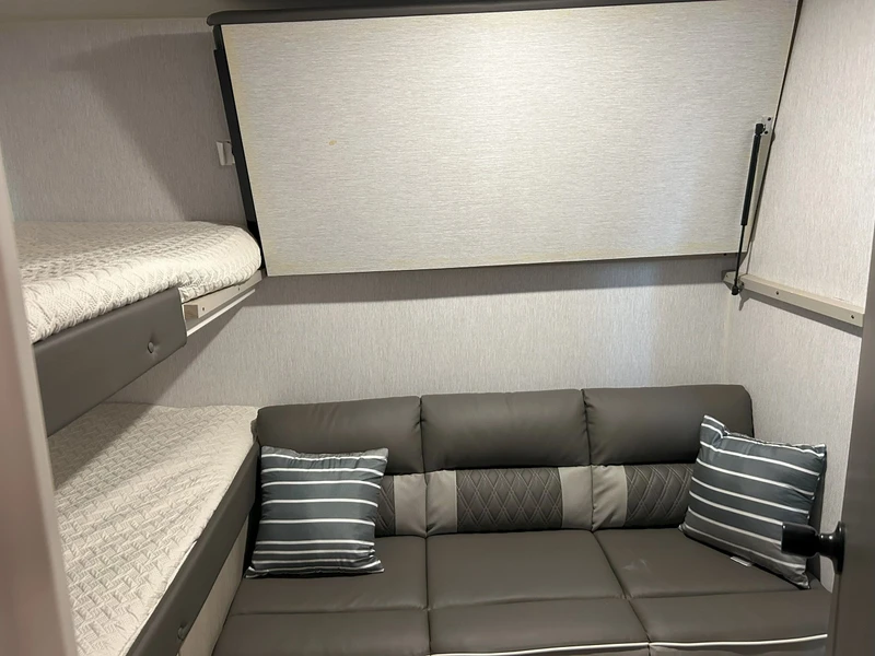 RV Rental RW 092