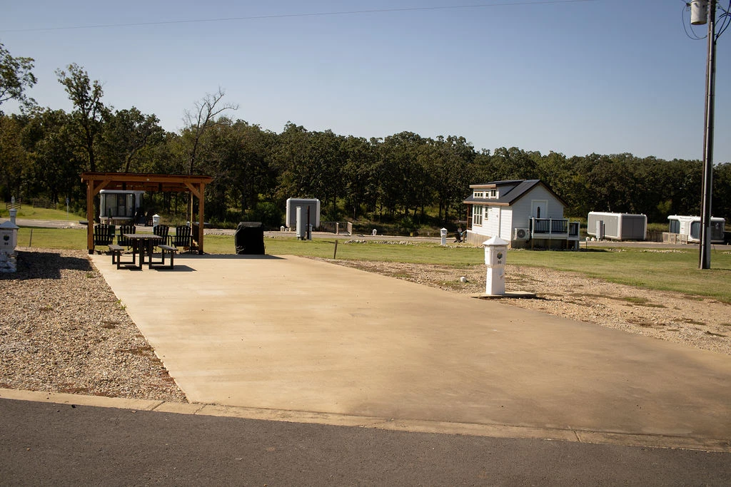 Executive Site TL 090